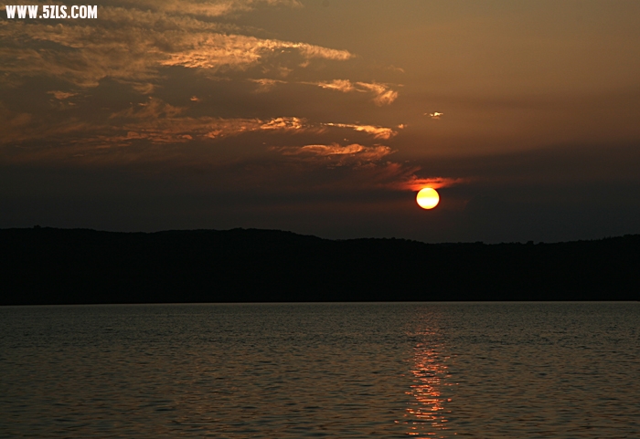 100822152894ef24e8bda0aac1.jpg