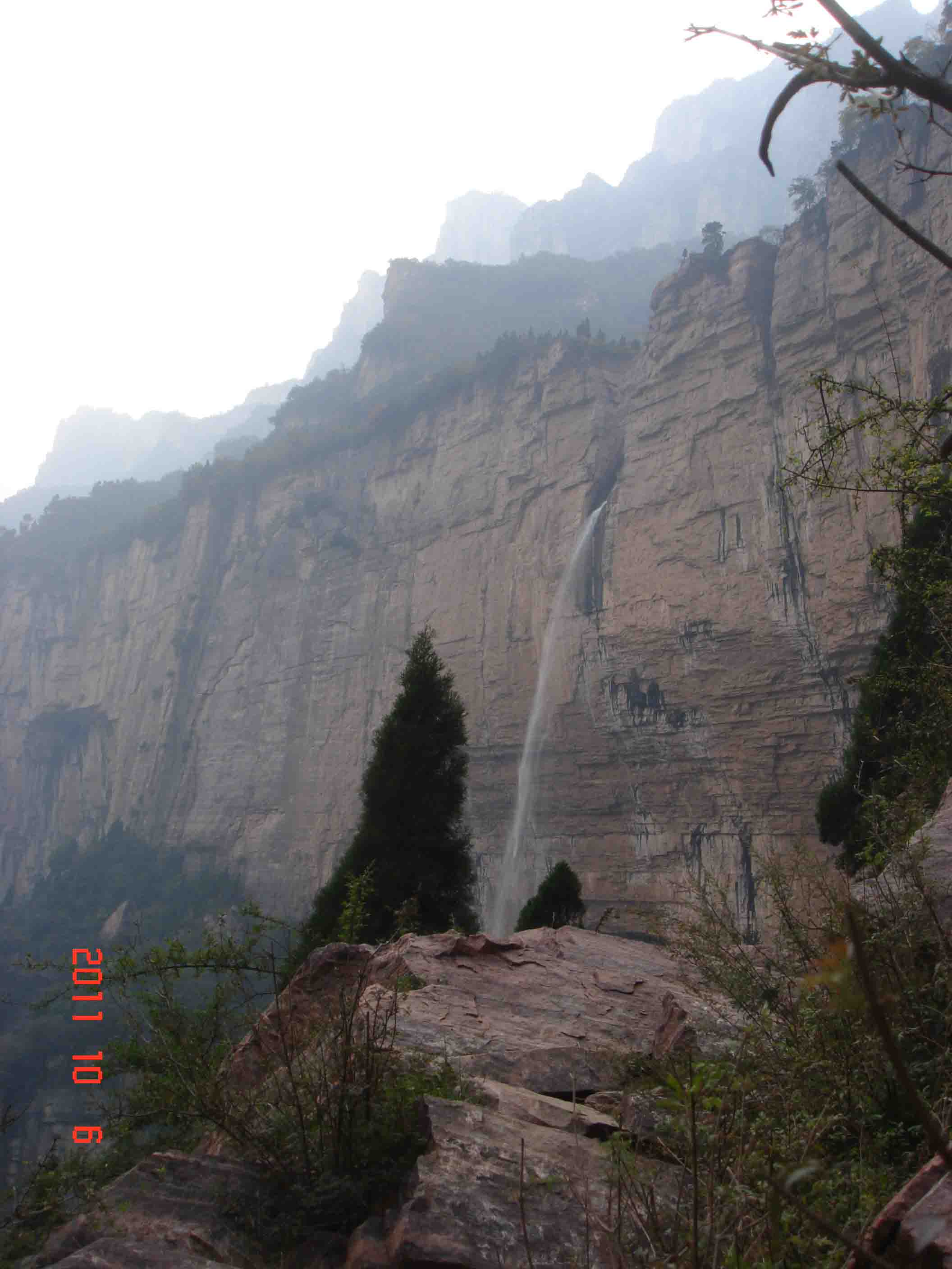 20111072351573414.jpg