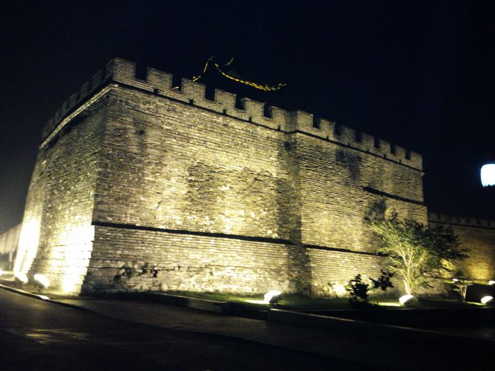 ת img_20111031_194808.jpg