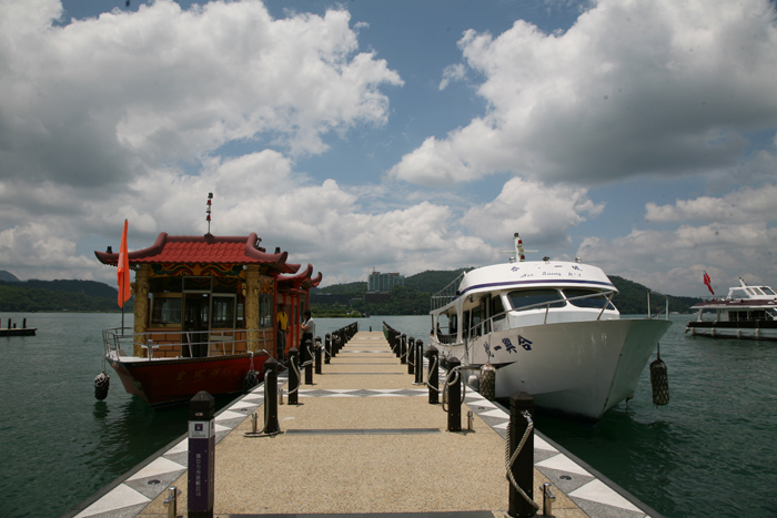 Ƭ 064.jpg