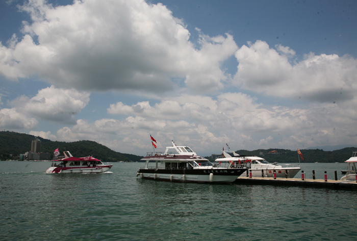 Ƭ 075.jpg