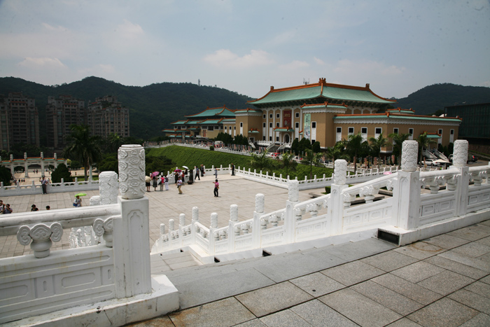 Ƭ 037.jpg