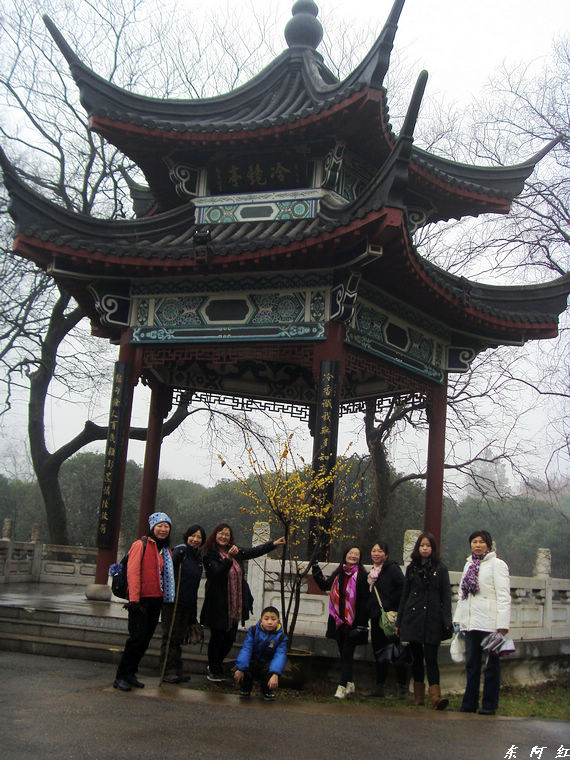 s73f0830.jpg