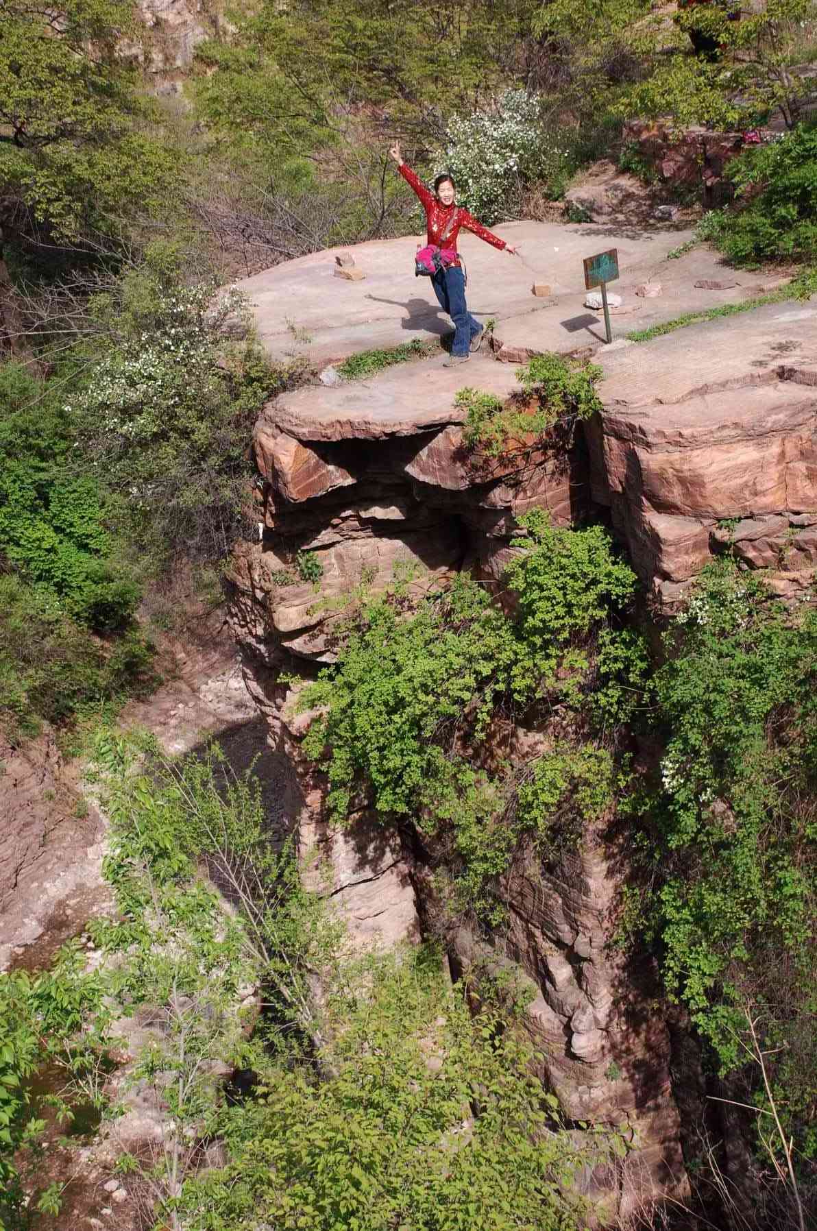 img024.jpg