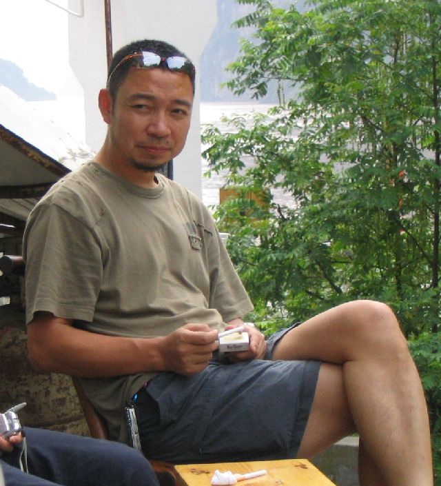 2005823174912.jpg