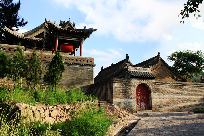Ƭ 068 .jpg