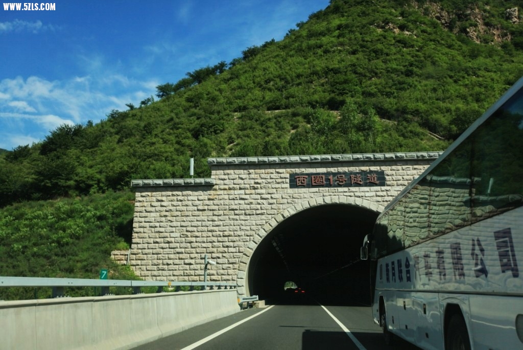Ȧ1.jpg