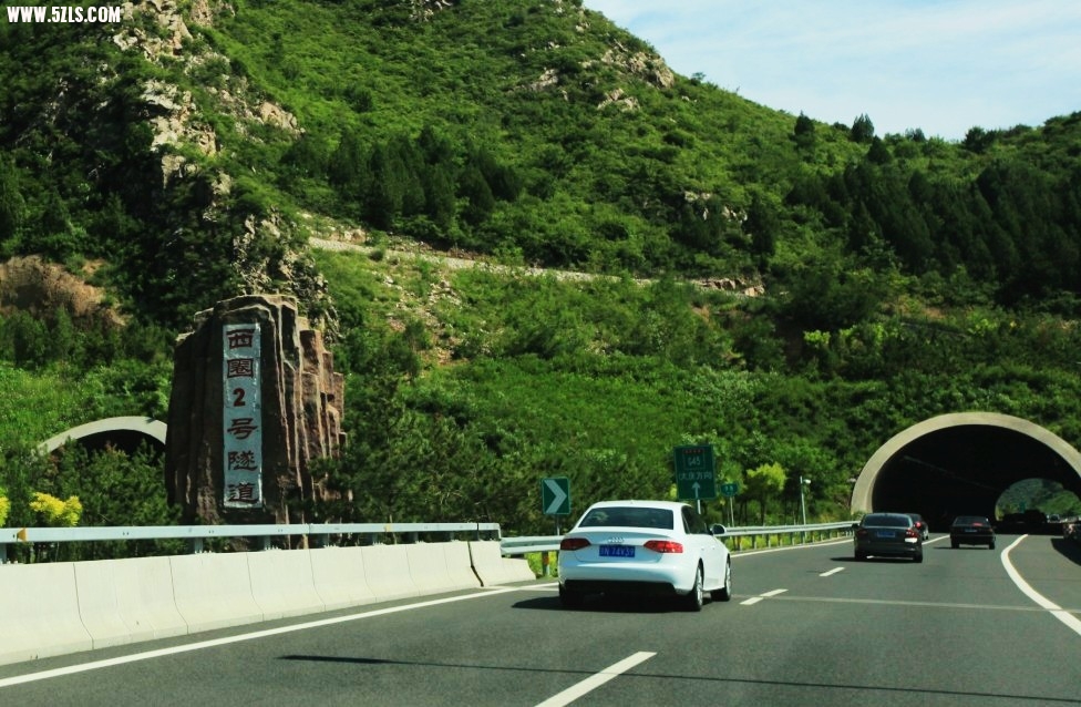 Ȧ2.jpg