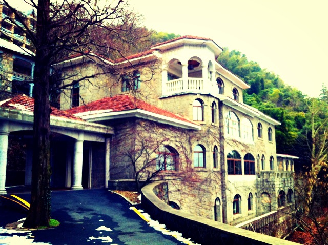 Ƭ 010.jpg