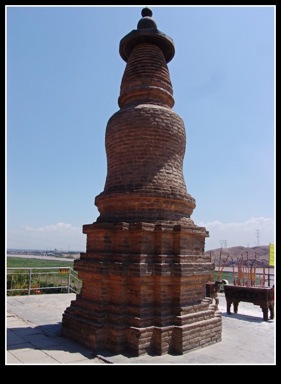 dsc00080_conew1.jpg