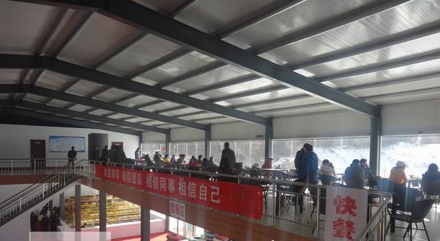 大厅就餐区.jpg