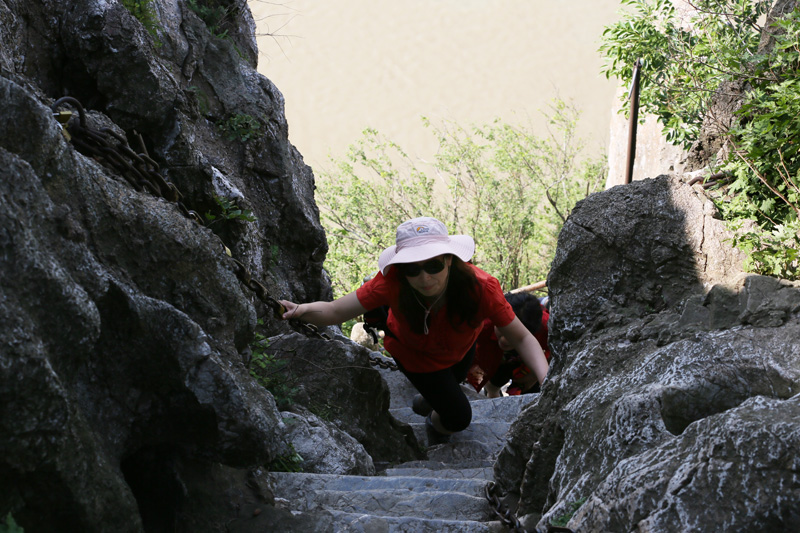 6u0b8025.jpg