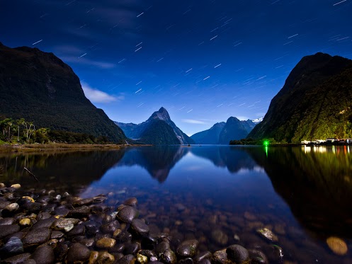 photo  a night at milfordsound  by coolbiere_ a.jp
