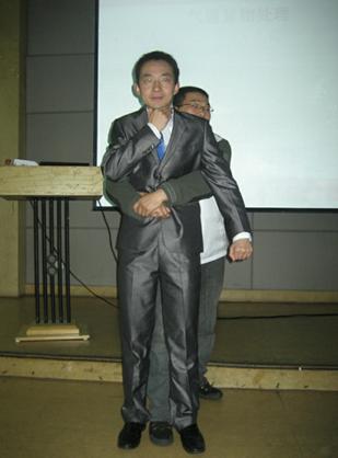 气到异物梗阻.JPG