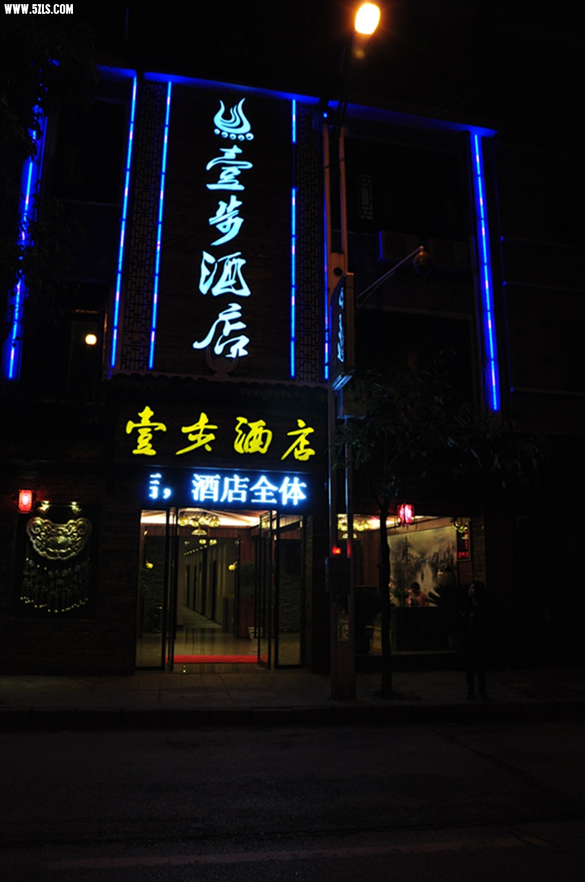 DSC_0050_.jpg