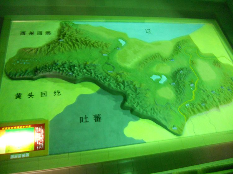 Ƭ 092.jpg