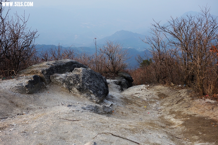 图83    又回到登上山脊处.jpg
