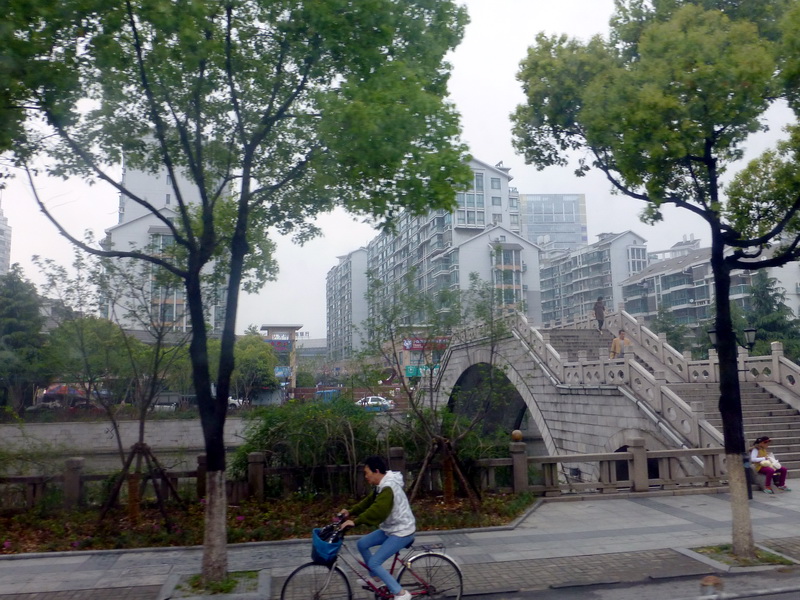 p1200395.jpg
