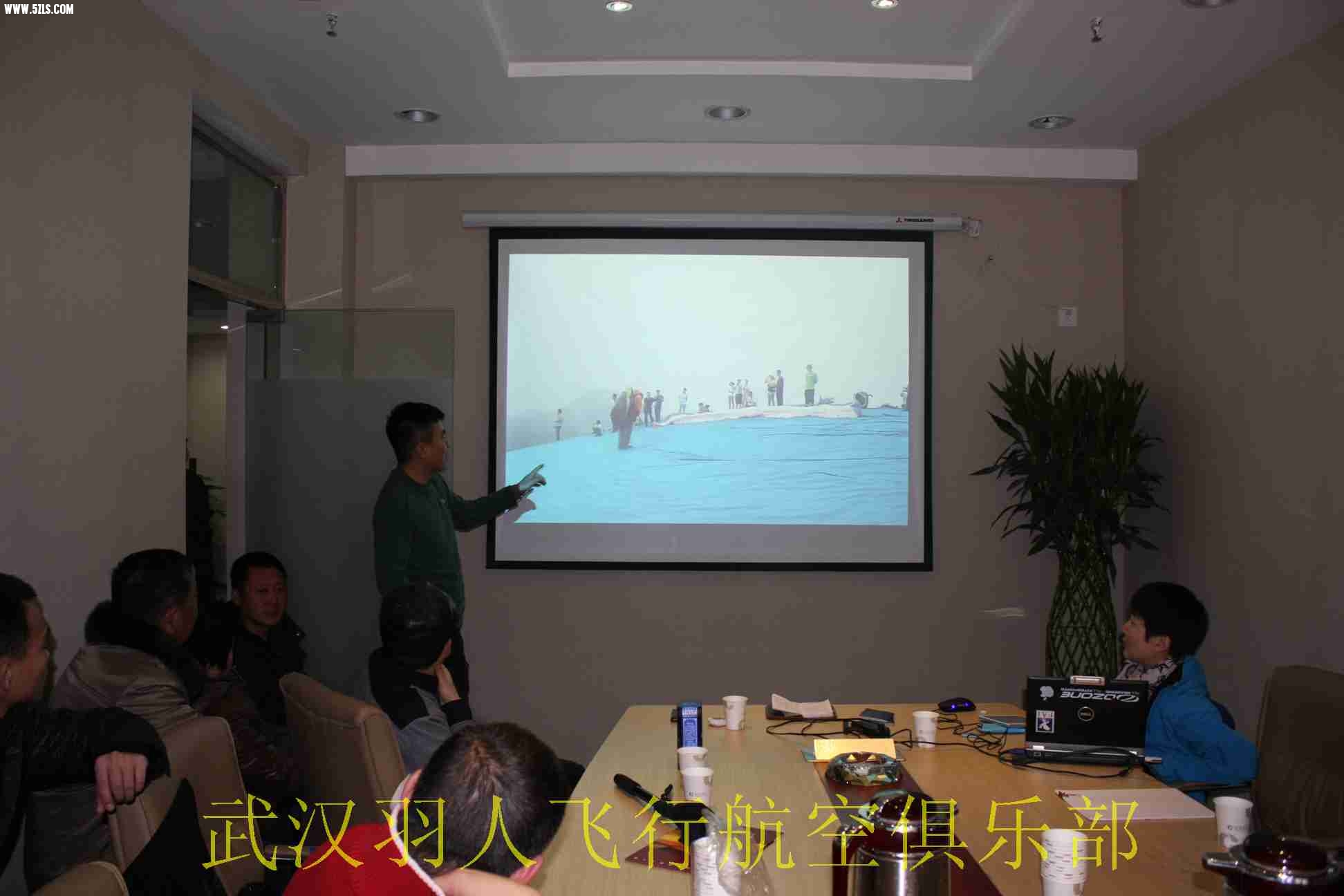Ƭ 087.jpg