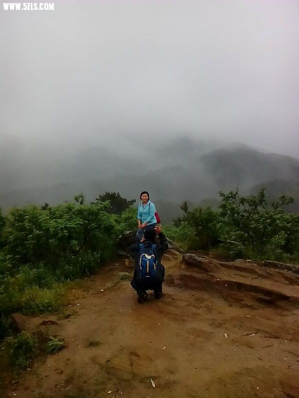 `PEY01X]NCY7(CUT9K)RAHJ.jpg