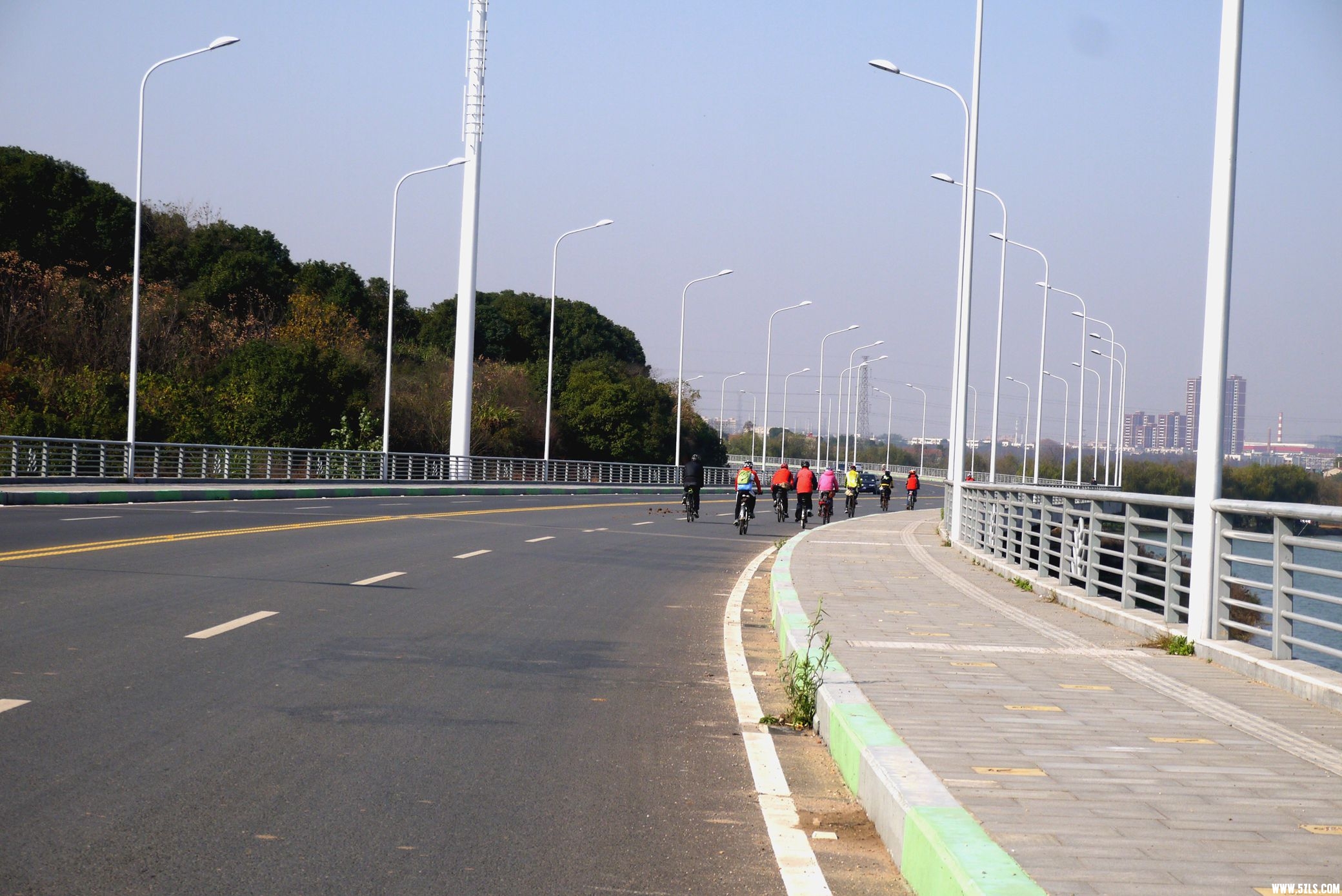 P1080537_.jpg