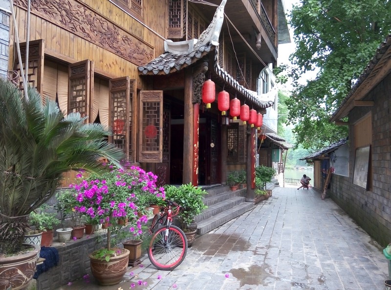 p50610-102404.jpg