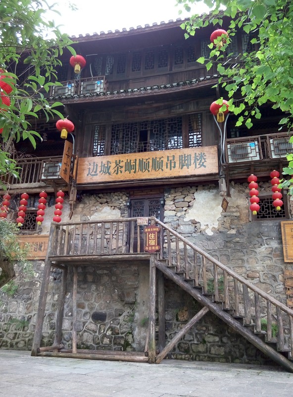 p50610-103201.jpg