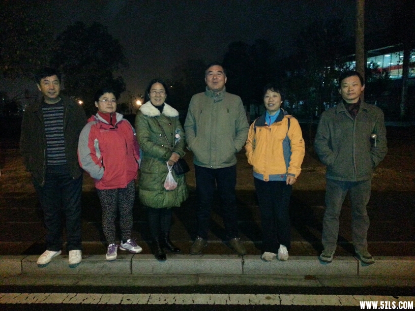 204831kb80qbmpw382npq3.jpg