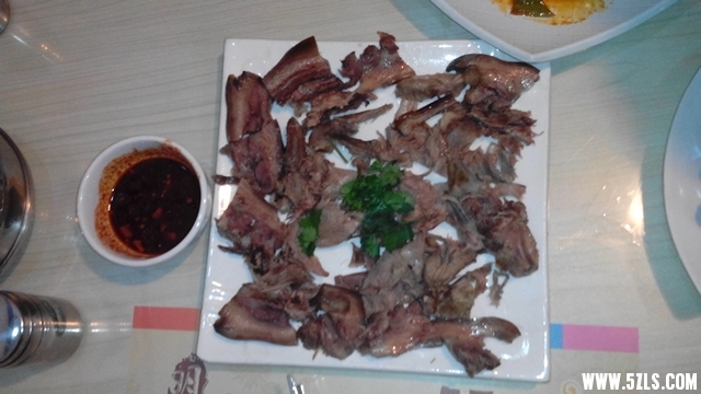 181148cbsbktujz2yl6jb6.jpg