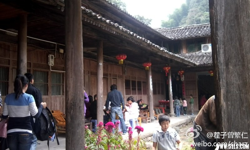 2011101911213377760.jpg