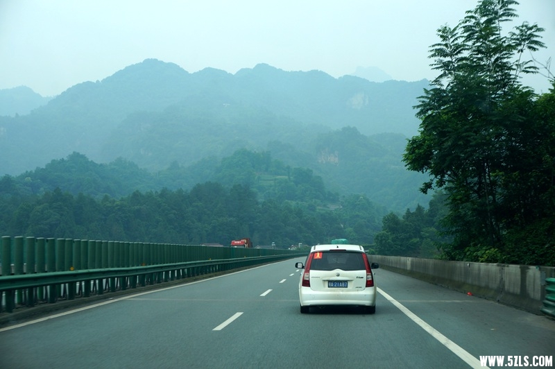 DSC06142_.jpg