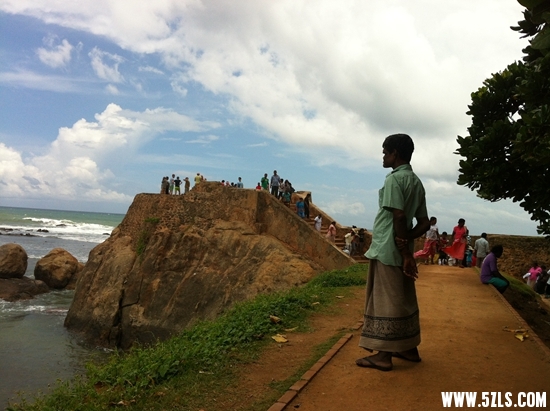 Ƭ1 1040.jpg