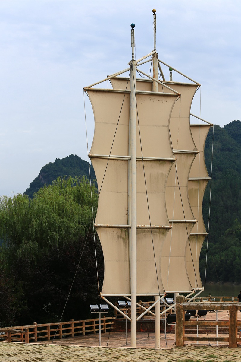 img_7882__.jpg