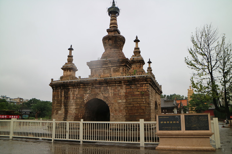 ƹ 1212_.jpg