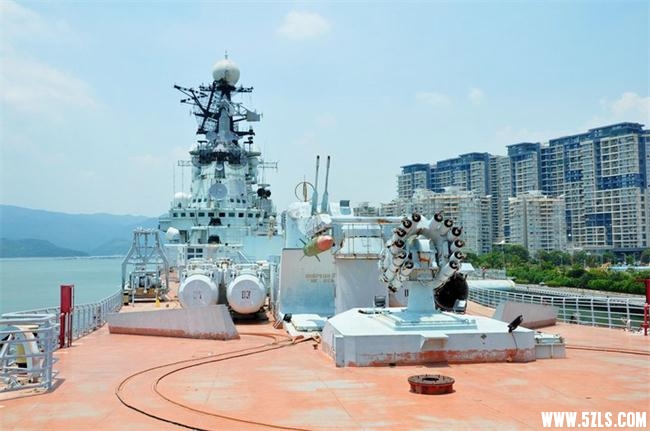 13680897512587tvril.jpg