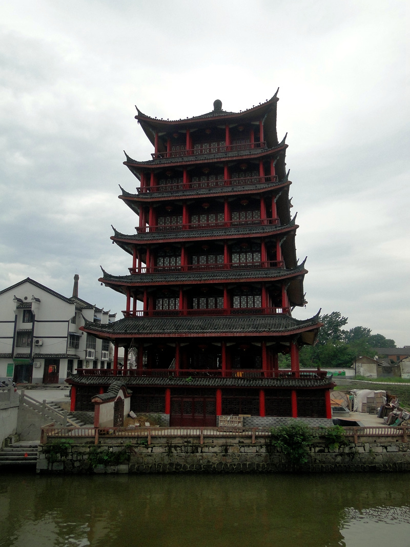 dsc03985_.jpg