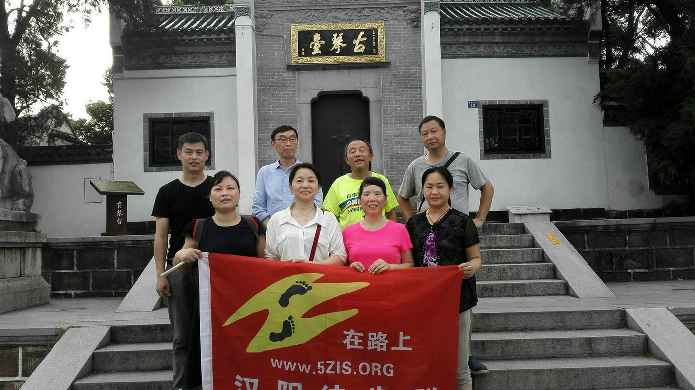 2c1b1deacb767f2d0c904a2c96873ac3.jpg
