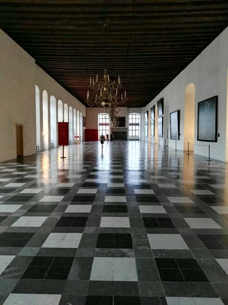 77.jpg