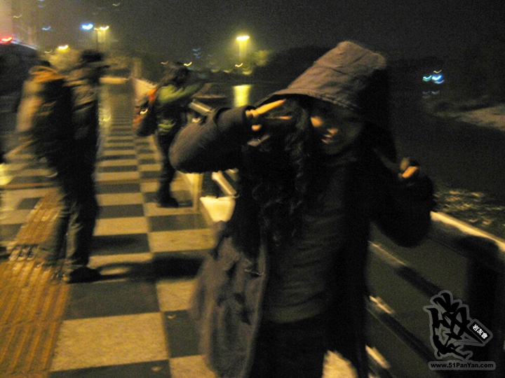 1012271253e0f89ace27f0a609.jpg