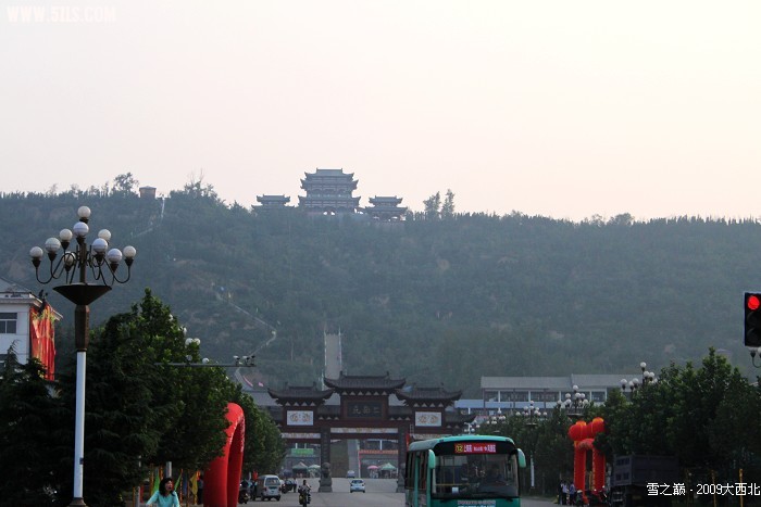Ƭ 025.jpg