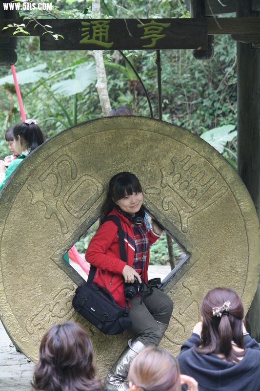 Ƭ 081.jpg