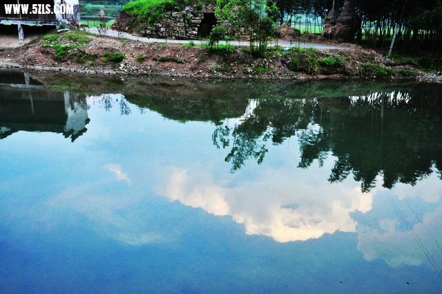Ƭ 087.jpg