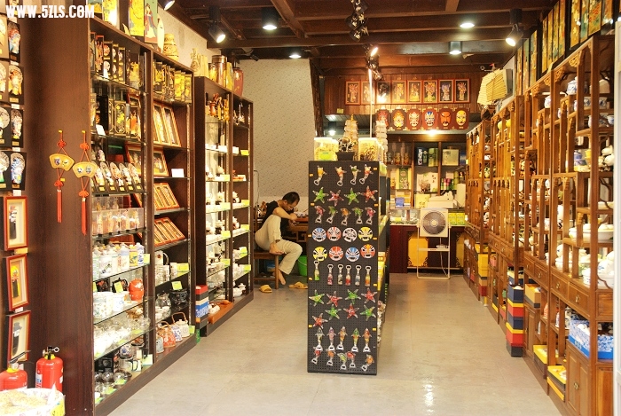 古色古香的店