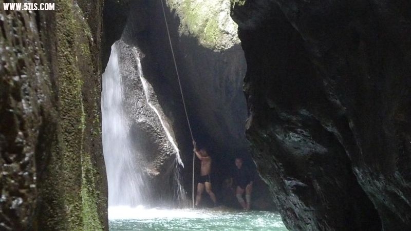 201081821514130903[1].jpg