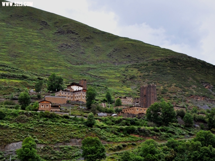 DSC_0048-1.jpg