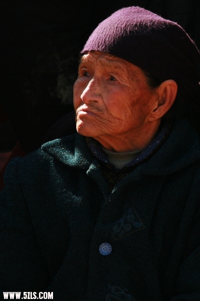 02.jpg