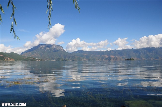 泸沽湖，尽管山体滑坡我们还是幸运的相遇了，爱