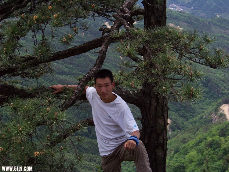 2011年0514D大别山黄柏山九峰尖 (23).jpg