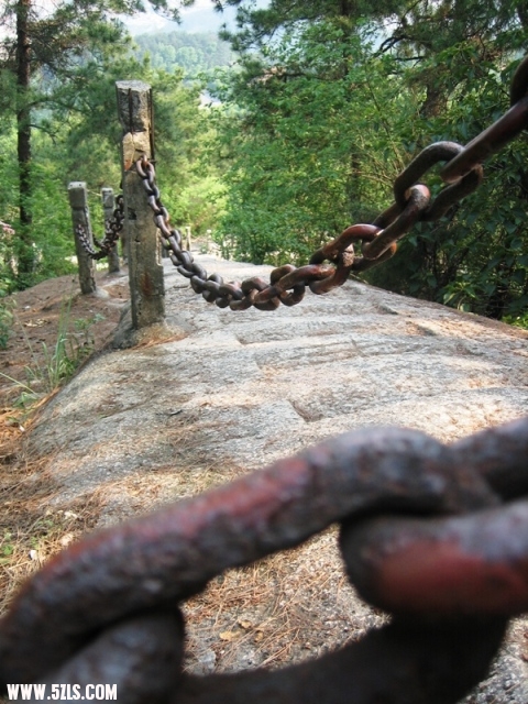20011 027.jpg