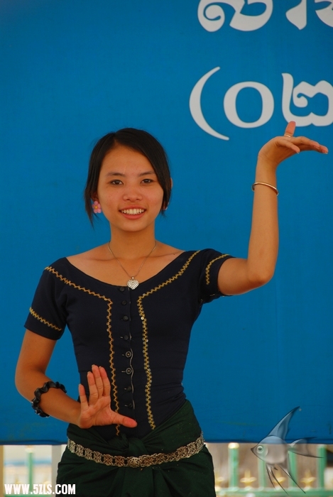 03021358.jpg